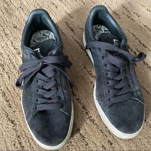 PUMA Men's 8 Suede Classic LFS Dark Shadow Black Casual Walking Shoe 35632803